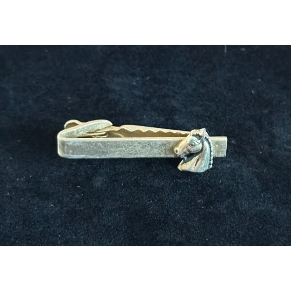 Horse Head Vintage Gold Tone‎ Tie Bar Clip Hunter Jumper Equestrian